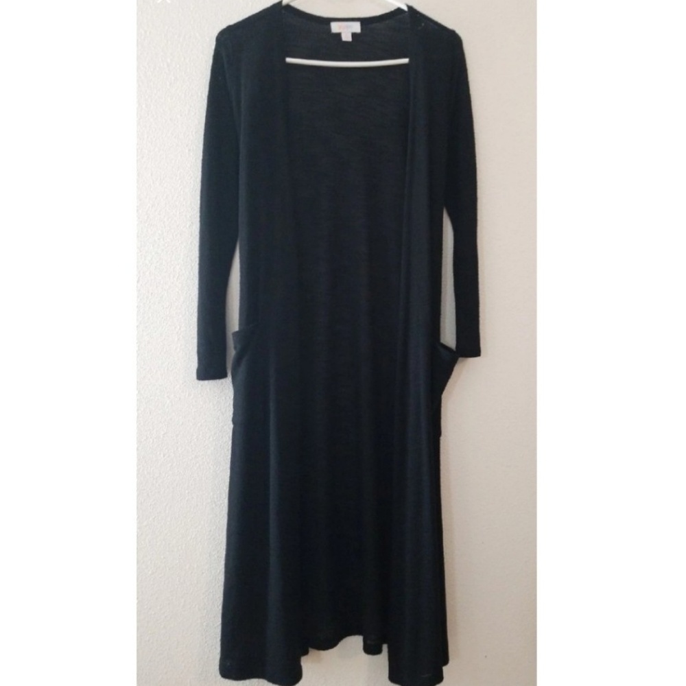 *SOLD* Lularoe Solid Black Small Sarah